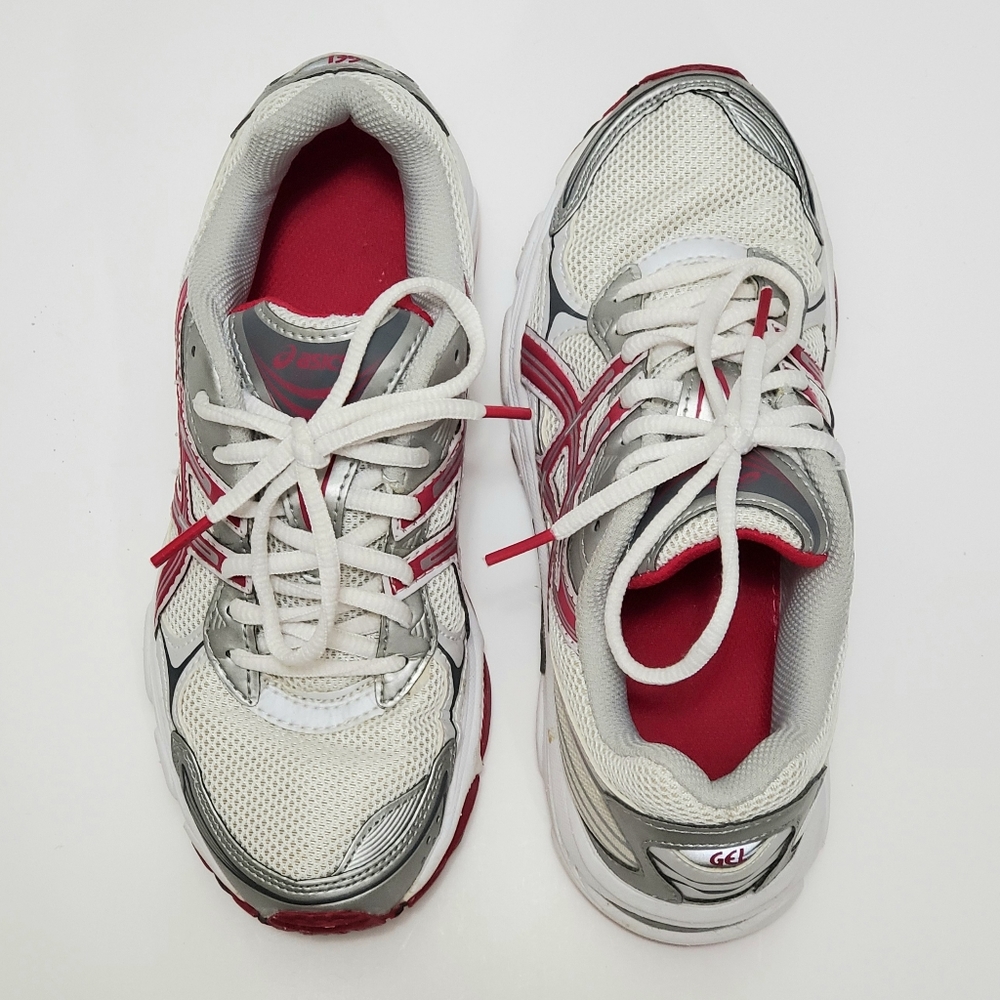 ASICS Gel Running Shoes. T281N